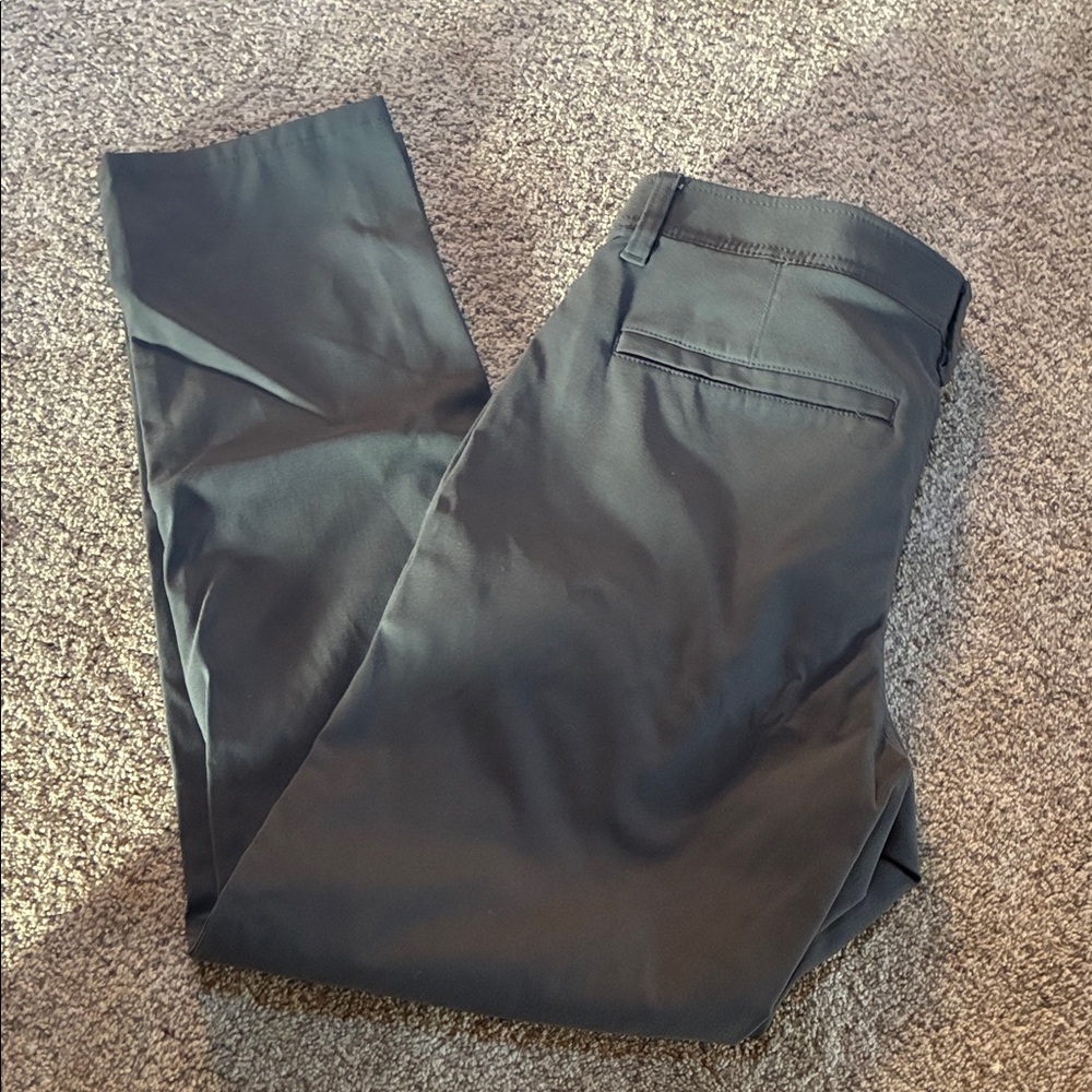 Weather Proof Vintage Men’s Grey Khakis Size 30/30 Straight Leg - Picture 3 of 11